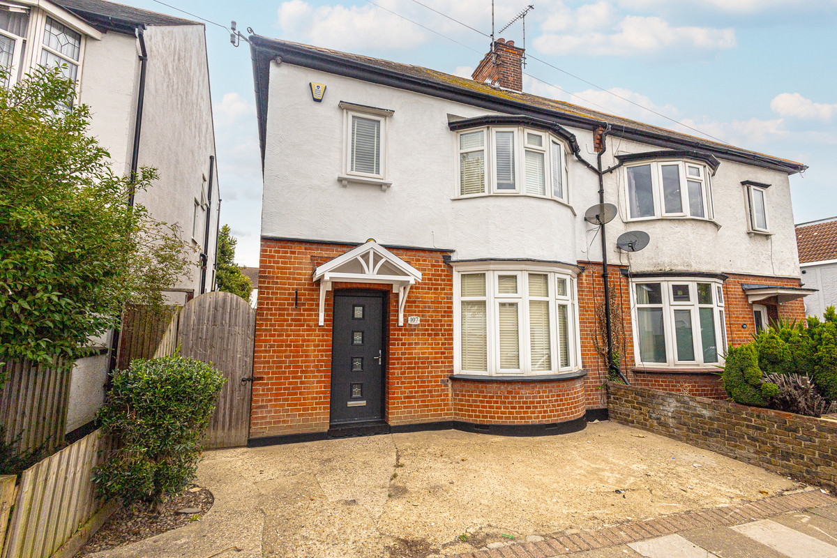 Woodfield Park Drive