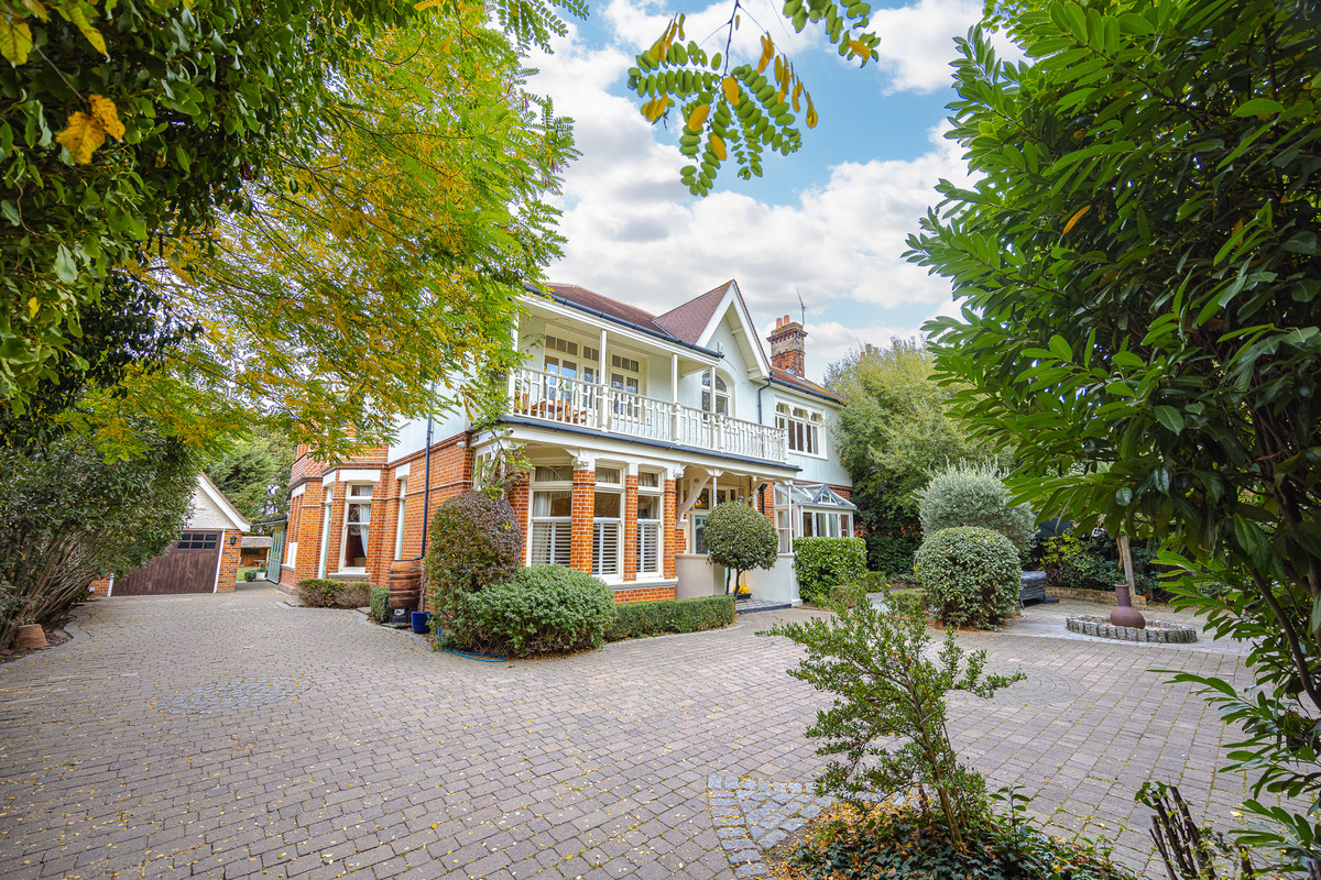 imperial-avenue-westcliff-on-sea-ss0-2