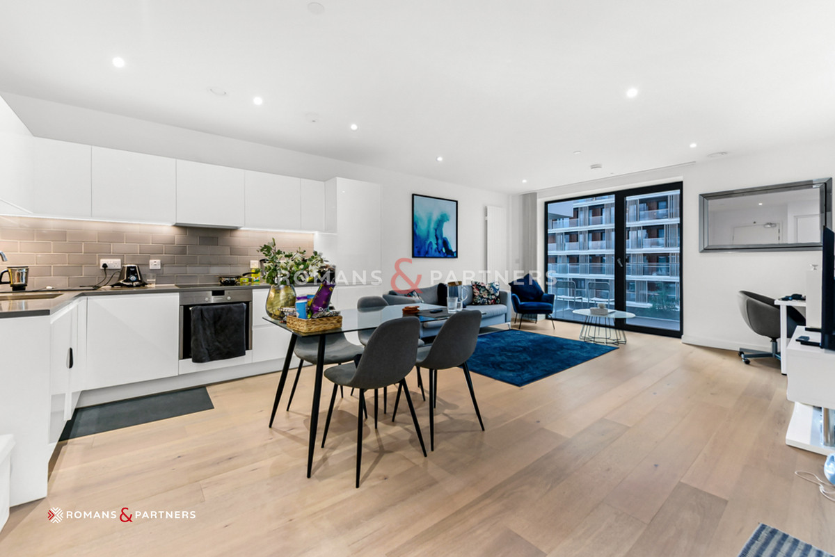 Liner House, Royal Wharf, E16