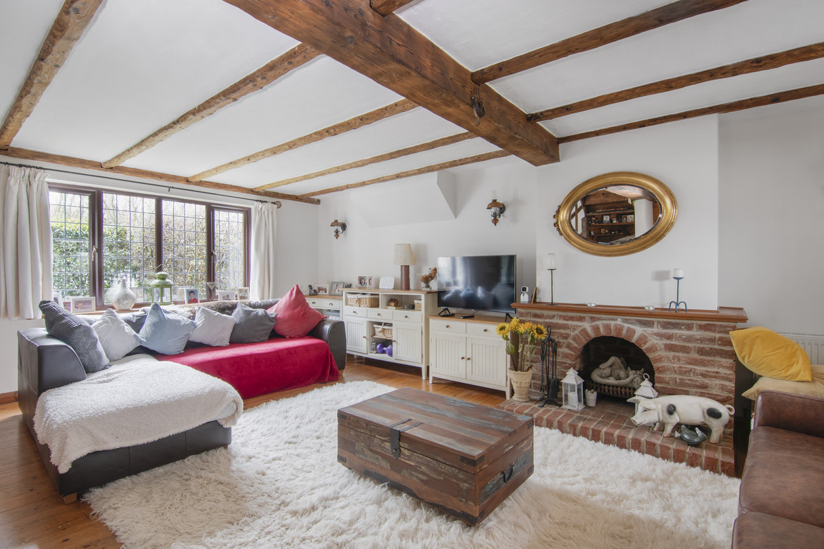 Ongar Road, Abridge, RM4