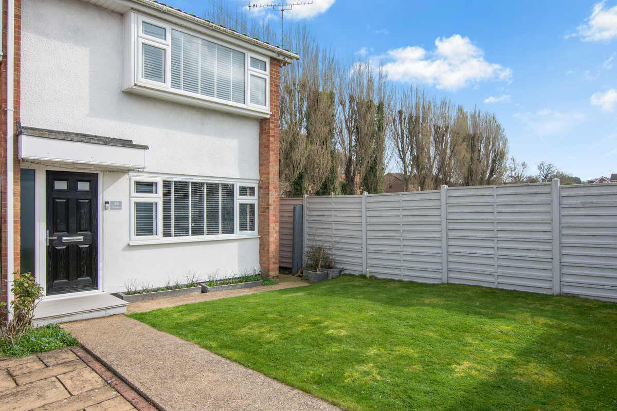 The Poplars, Romford, RM4