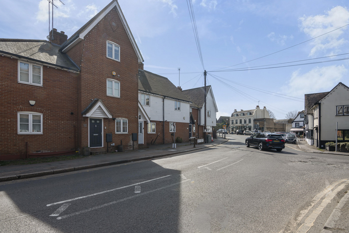 Market Place, Romford, RM4