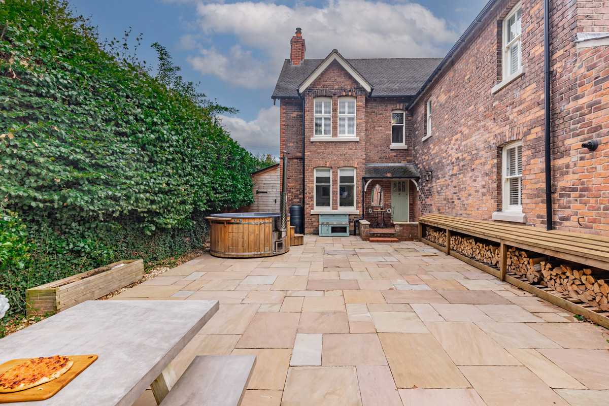 Hazeldene, 28 West Road Storeys Of Cheshire