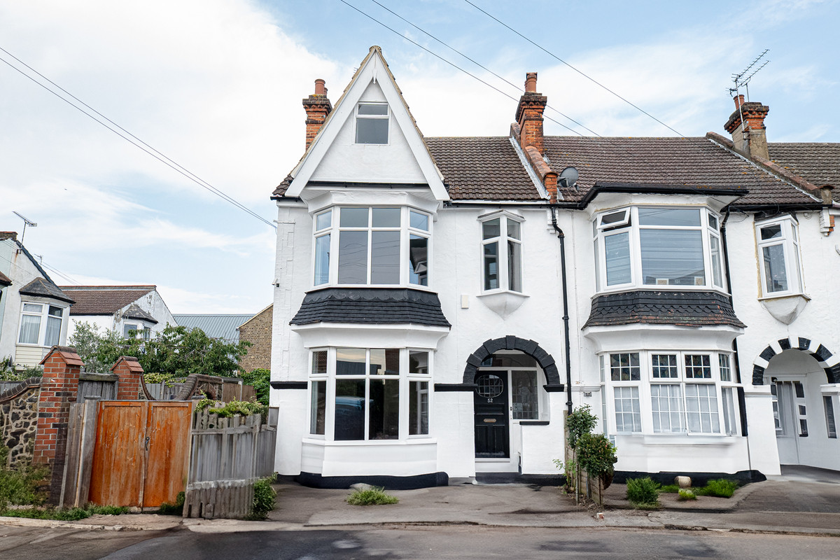 Oakleigh Park Drive