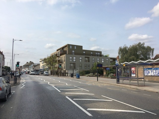 665 London Road