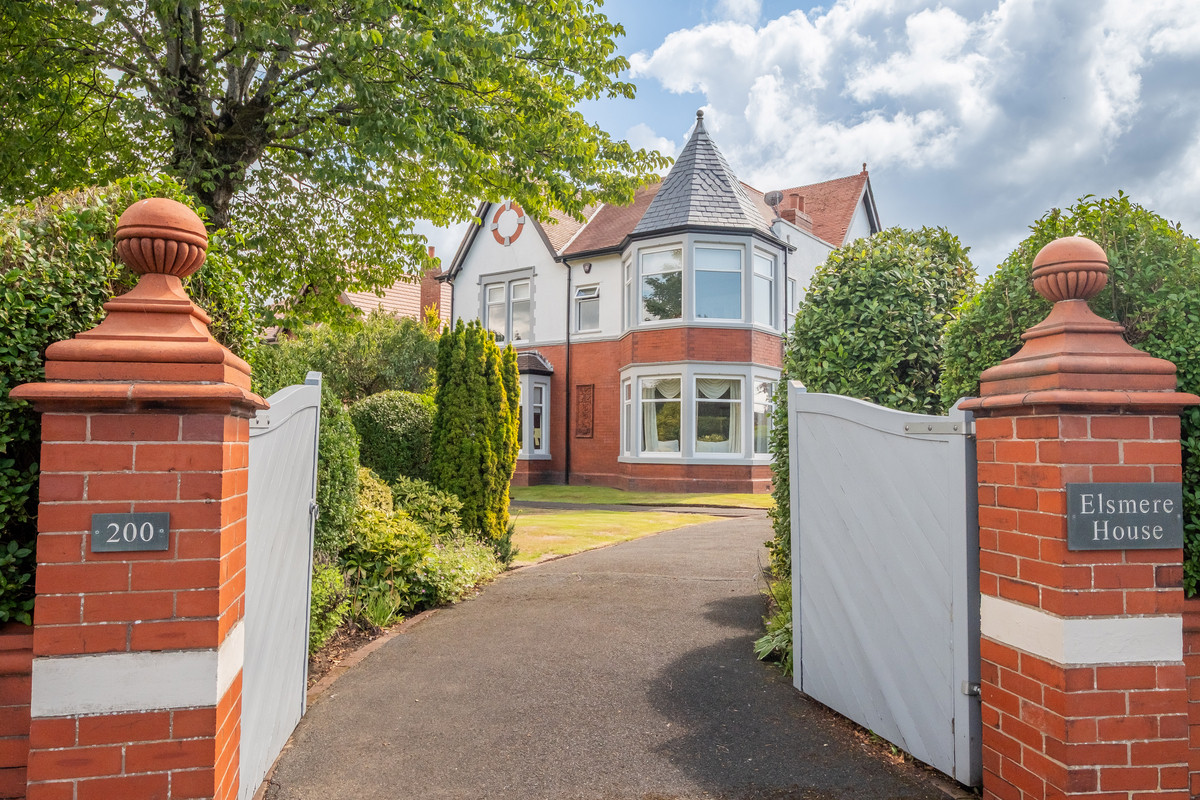 Property enquiry form background image