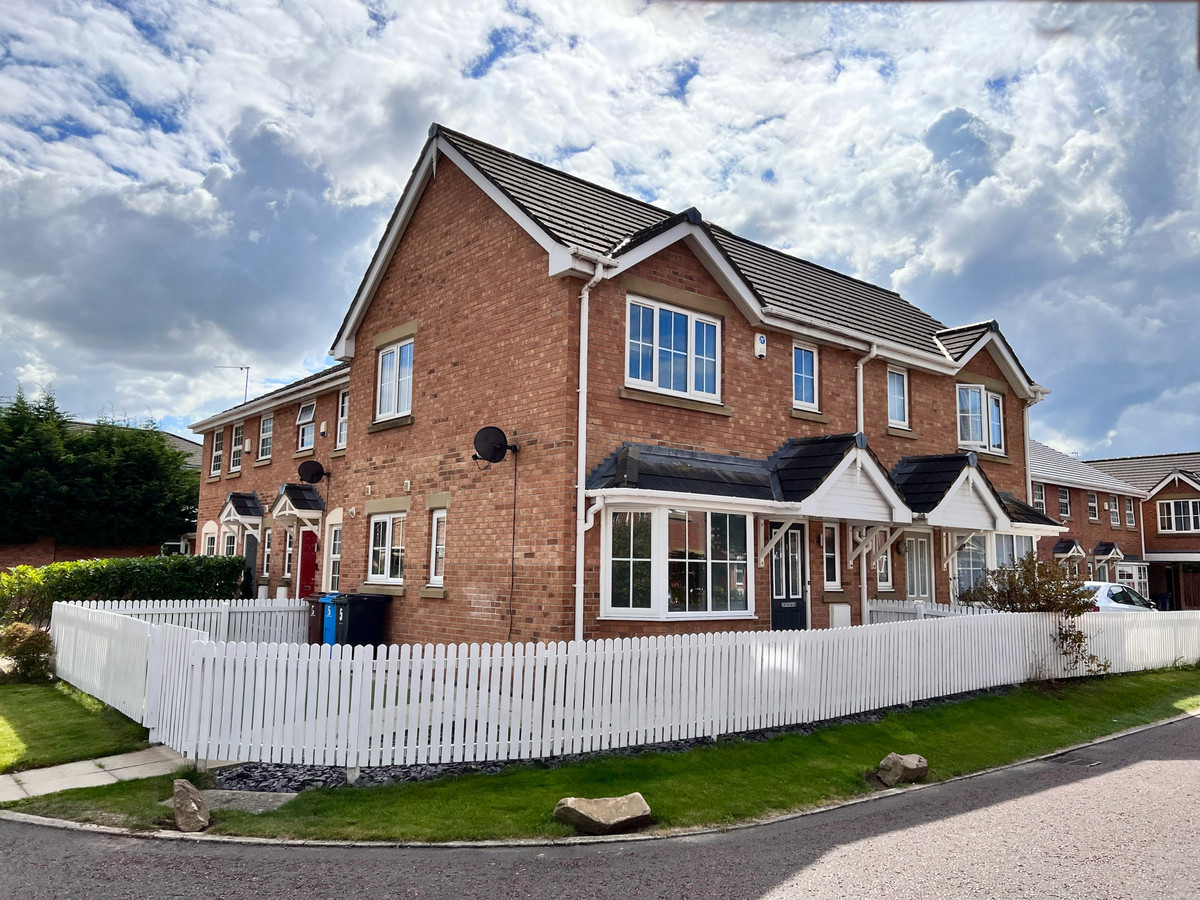 Property enquiry form background image