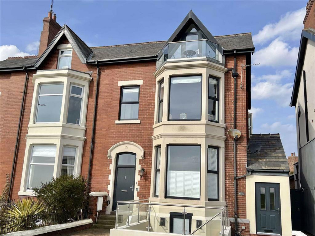 Property enquiry form background image
