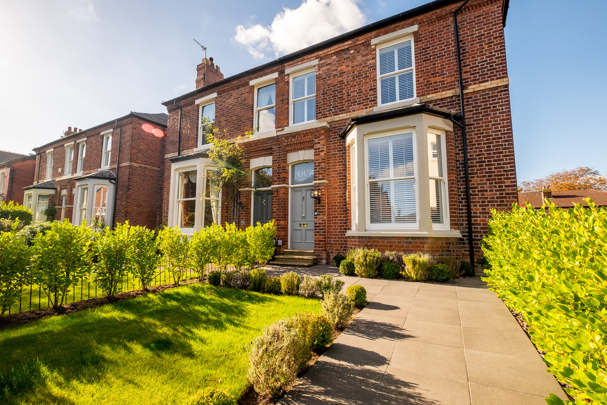 Property enquiry form background image