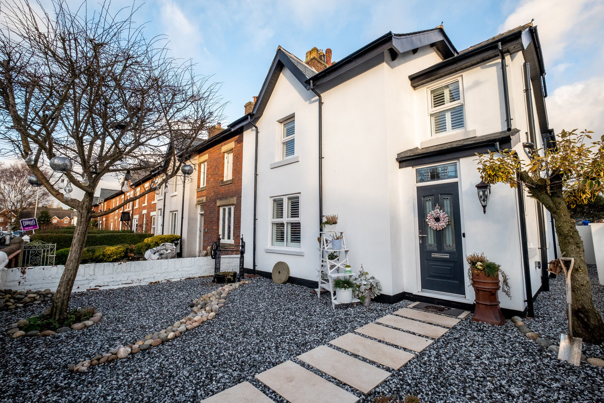 Property enquiry form background image