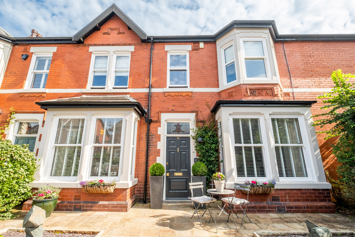 Property enquiry form background image