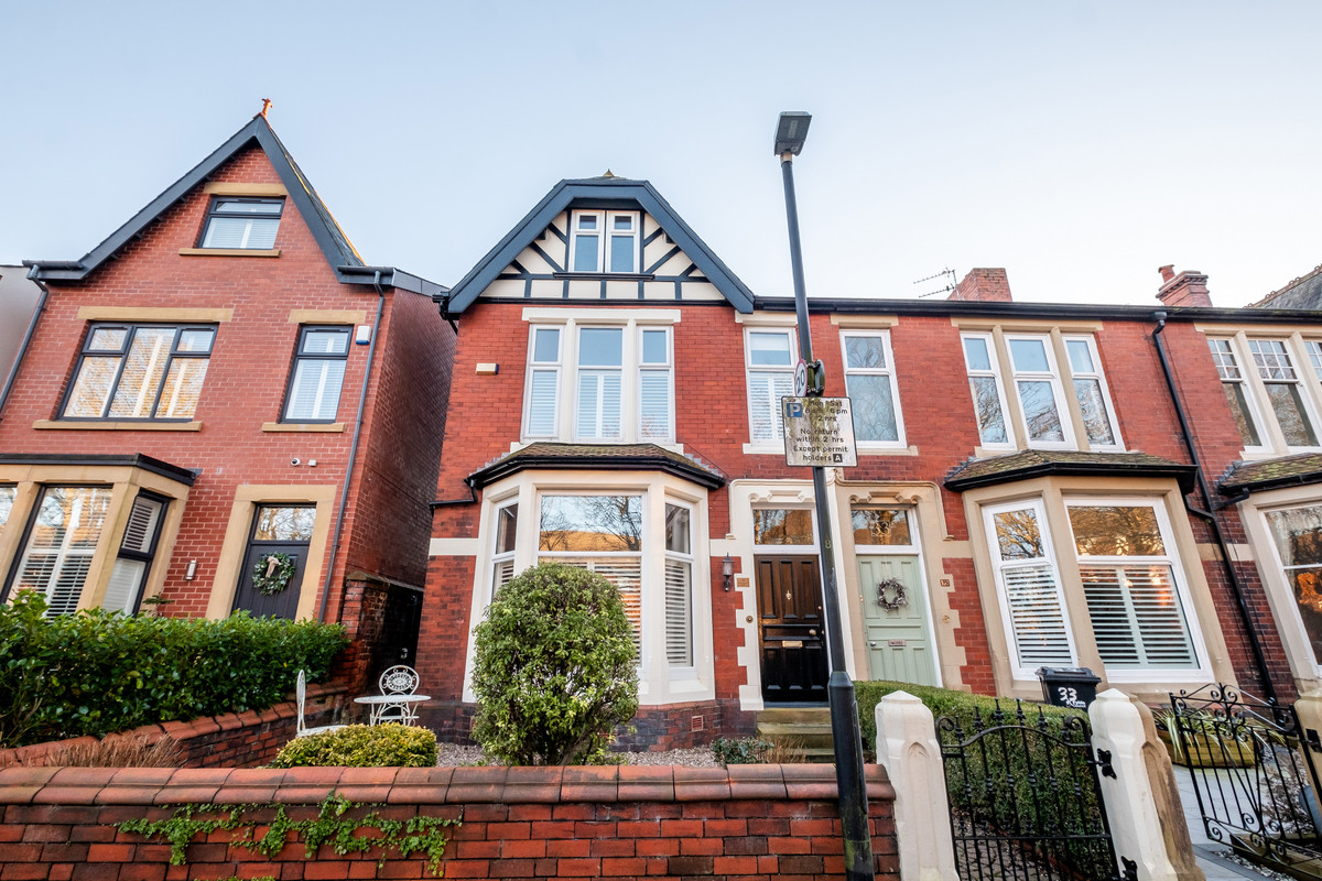 Property enquiry form background image