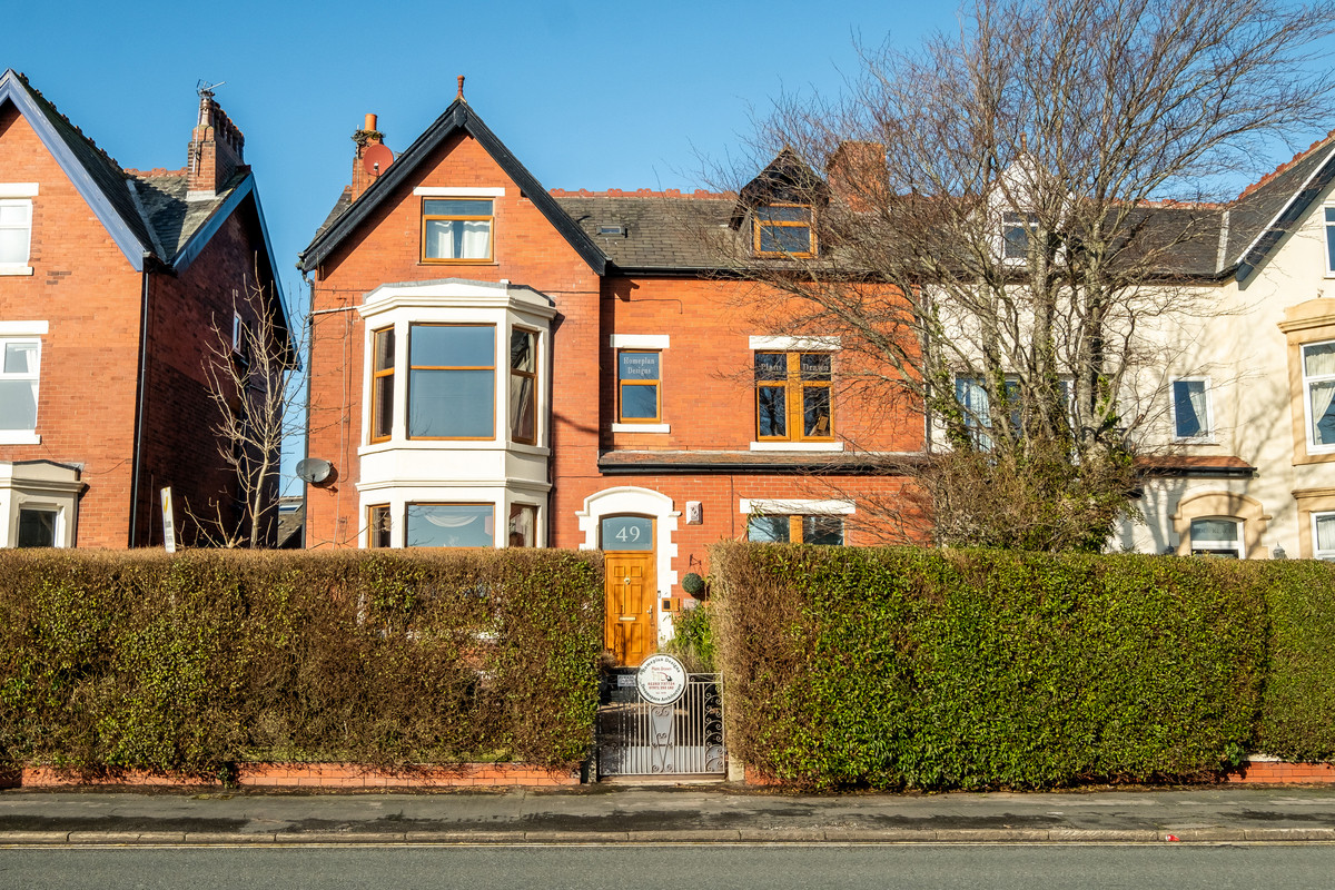 Property enquiry form background image