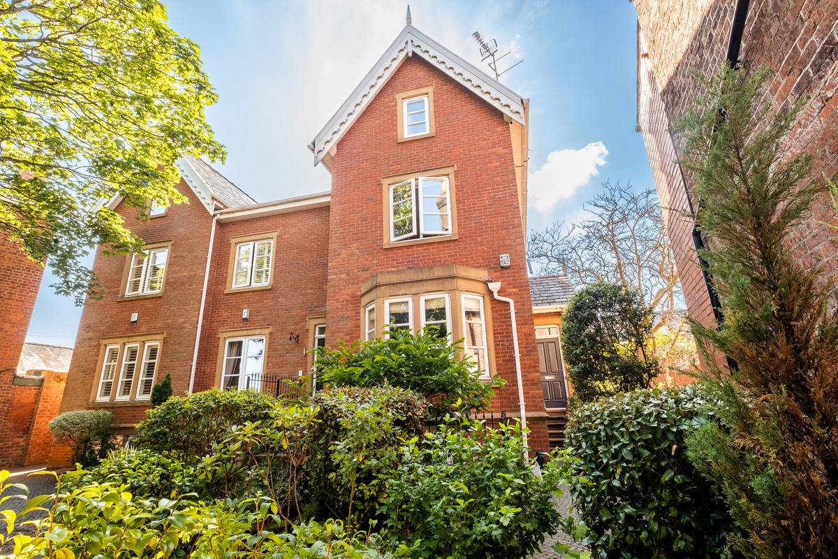 Property enquiry form background image