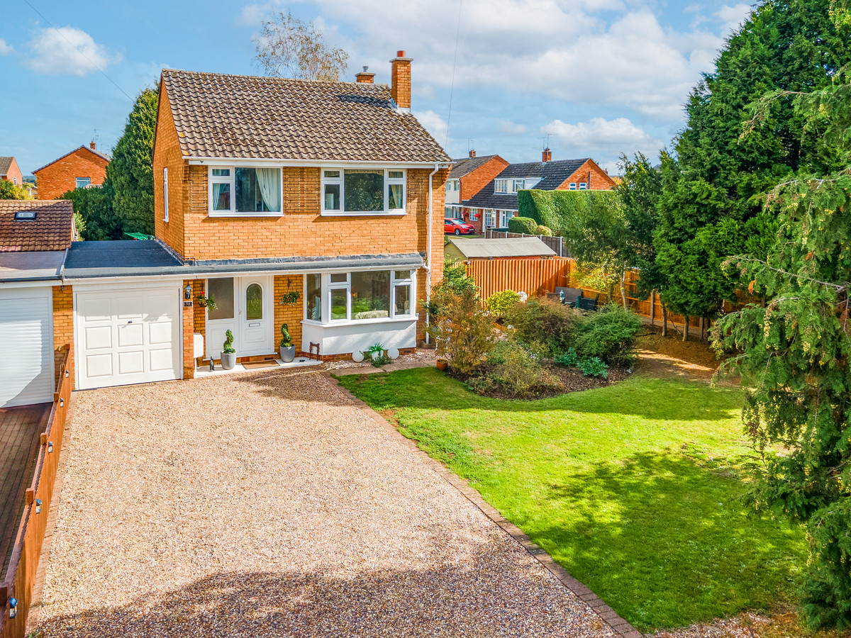 58 Hallow Road, St Johns, Worcester, WR2 6BY