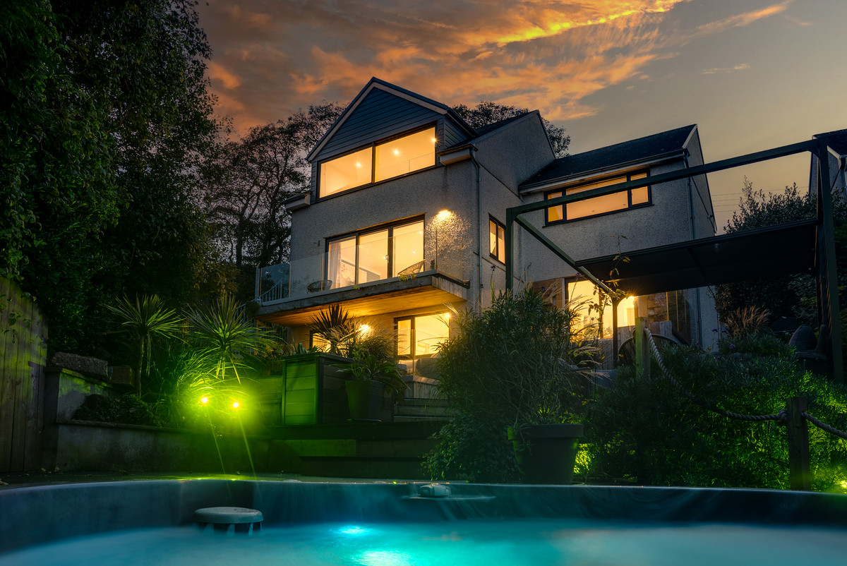 Morva, Parc Owles, Carbis Bay, St. Ives, Cornwall, TR26 2RE