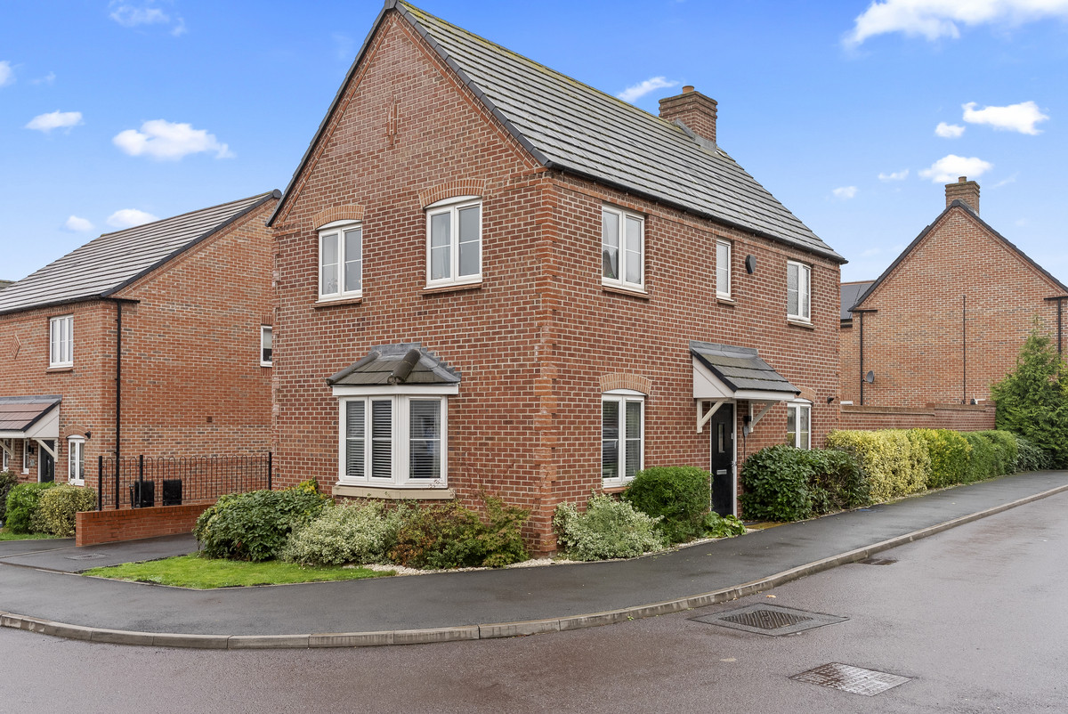 20 Norway Close, Leigh Sinton, Malvern, Worcestershire, WR13 5FE