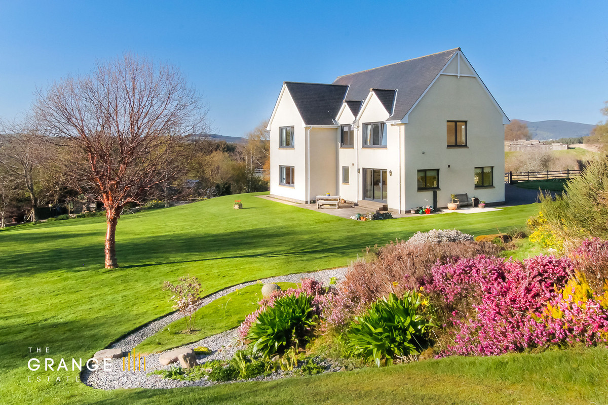 The Grange are delighted to present for sale this stunning rural