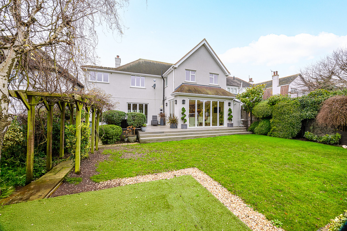 the-drive-westcliff-on-sea-ss0-1