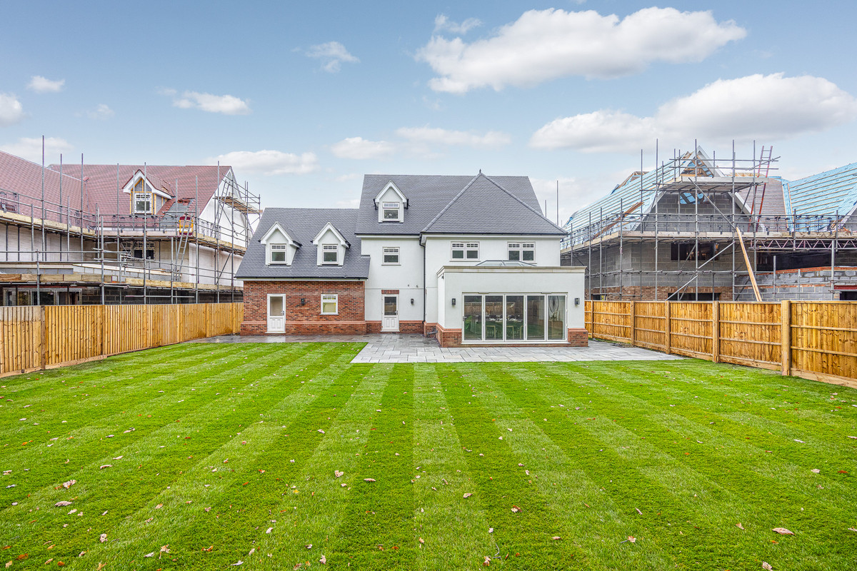 nashlea-farm-poors-lane-north-benfleet-ss7-2