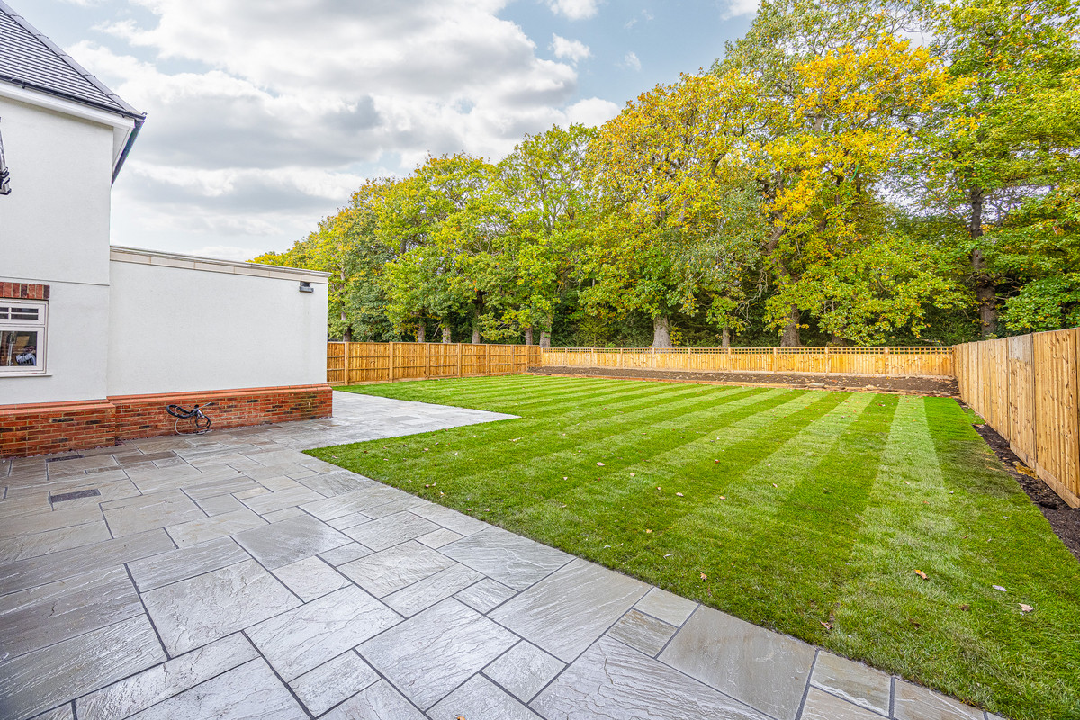 nashlea-farm-poors-lane-north-benfleet-ss7-2