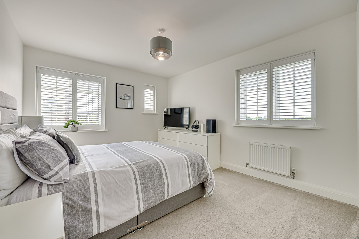elizabeth-gardens-rochford-ss4