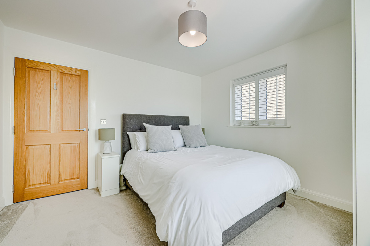 elizabeth-gardens-rochford-ss4