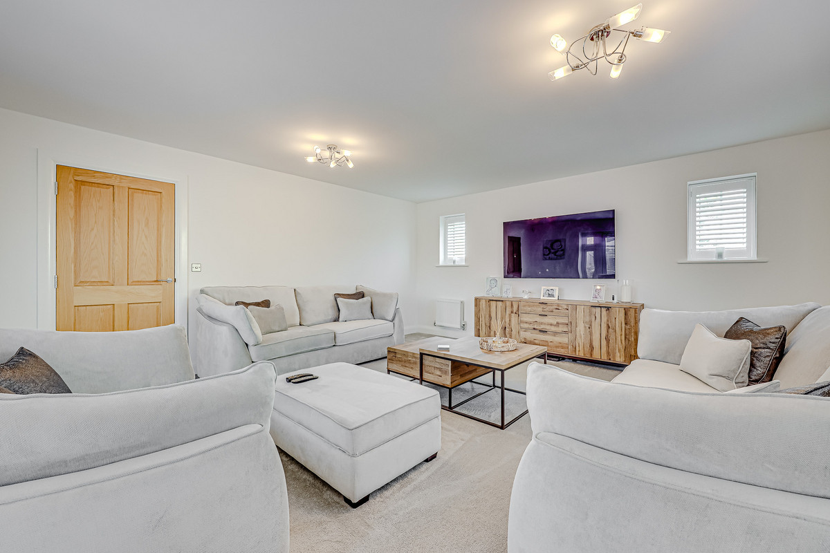 elizabeth-gardens-rochford-ss4