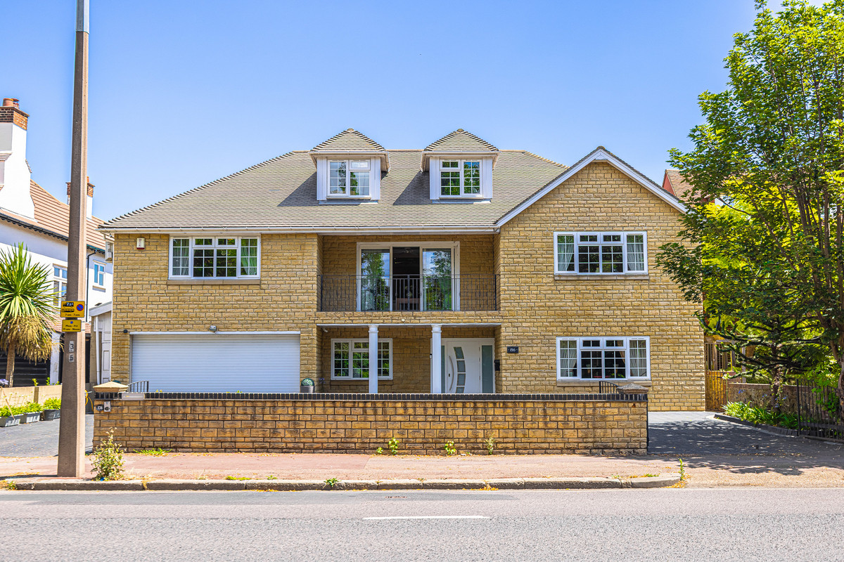 thorpe-hall-avenue-southend-on-sea-ss1