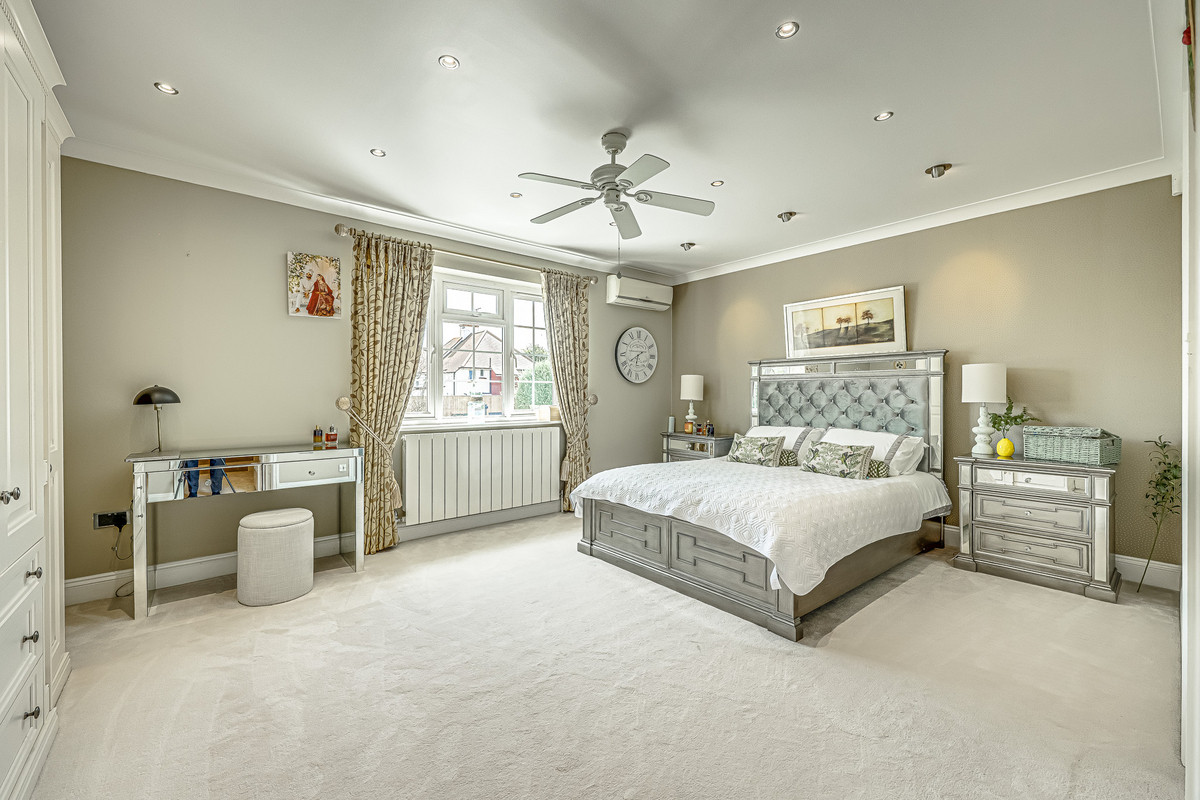 thorpe-hall-avenue-southend-on-sea-ss1