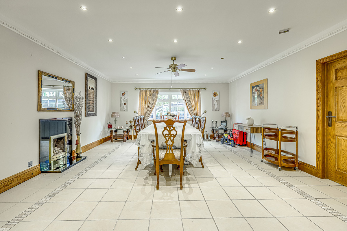 thorpe-hall-avenue-southend-on-sea-ss1