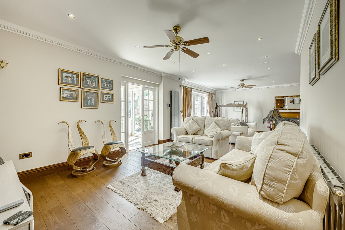 thorpe-hall-avenue-southend-on-sea-ss1