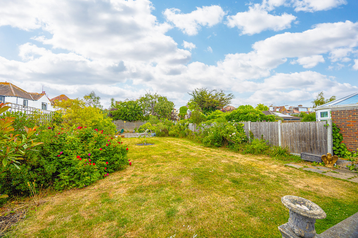 chalkwell-esplanade-westcliff-on-sea-ss0-3