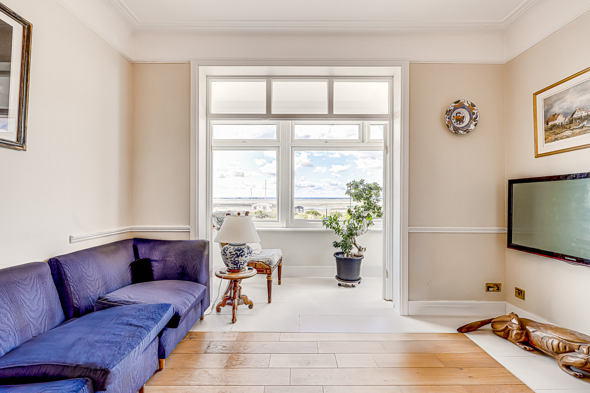 chalkwell-esplanade-westcliff-on-sea-ss0-3
