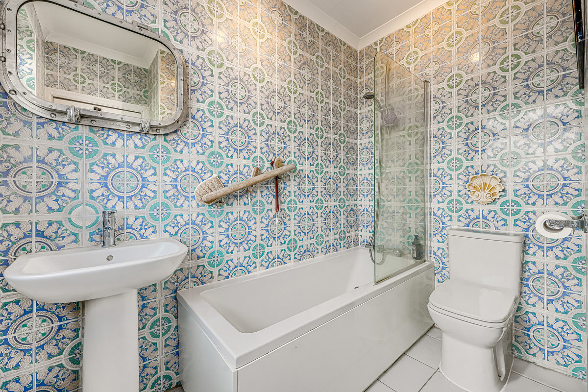 chalkwell-esplanade-westcliff-on-sea-ss0-3