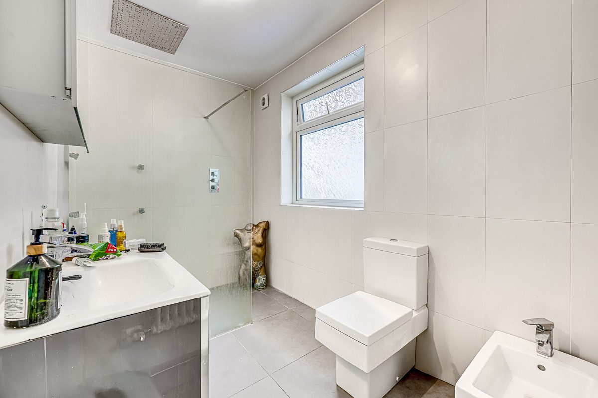 chalkwell-esplanade-westcliff-on-sea-ss0-3