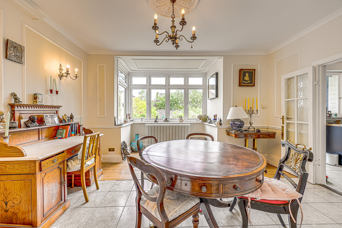 chalkwell-esplanade-westcliff-on-sea-ss0-3