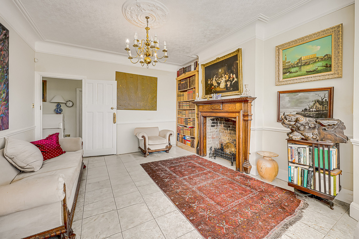 chalkwell-esplanade-westcliff-on-sea-ss0-3