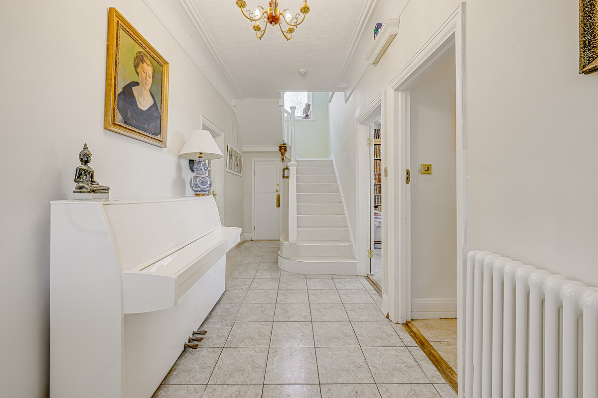 chalkwell-esplanade-westcliff-on-sea-ss0-3
