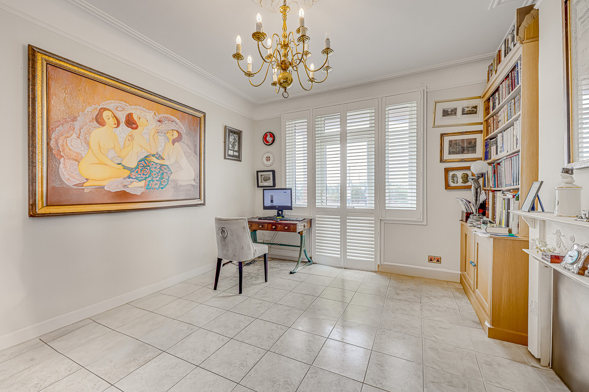 chalkwell-esplanade-westcliff-on-sea-ss0-3
