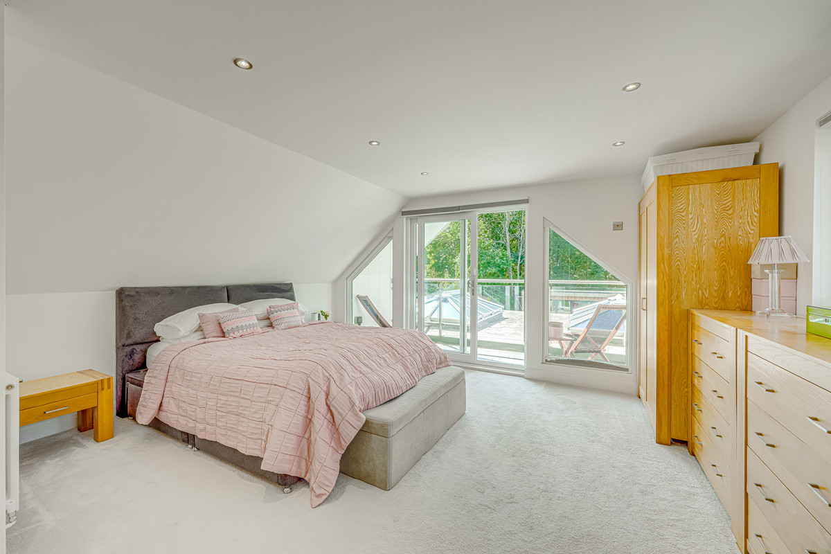 woodside-leigh-on-sea-ss9-1