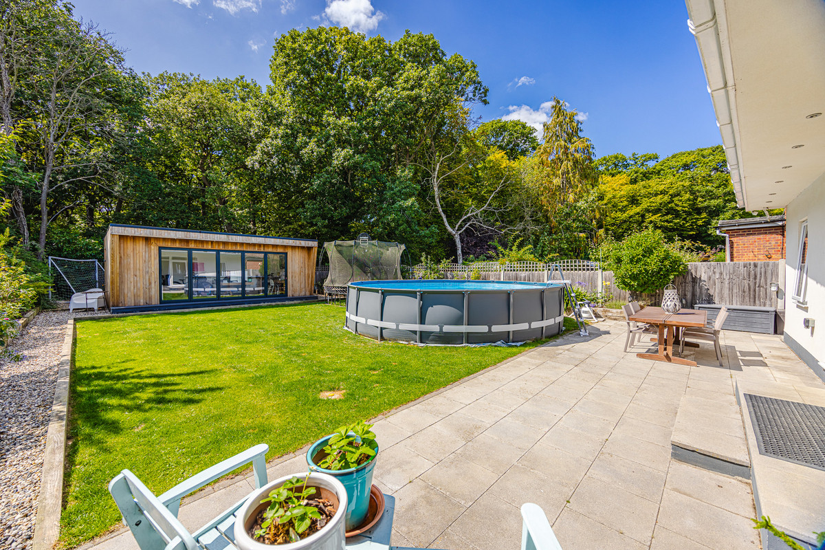 woodside-leigh-on-sea-ss9-1