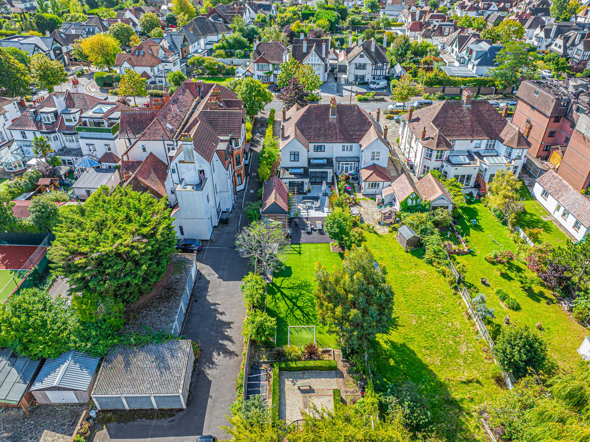 imperial-avenue-westcliff-on-sea-ss0-1