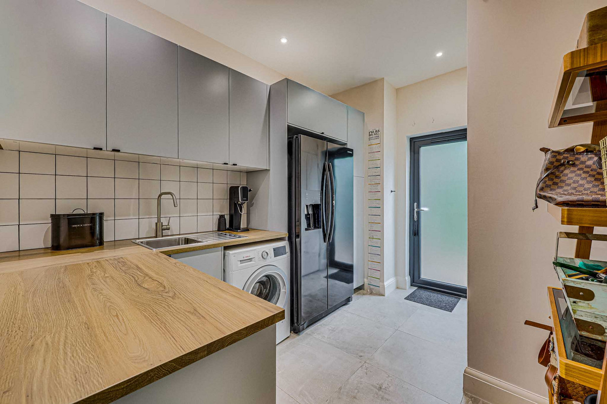 imperial-avenue-westcliff-on-sea-ss0-1