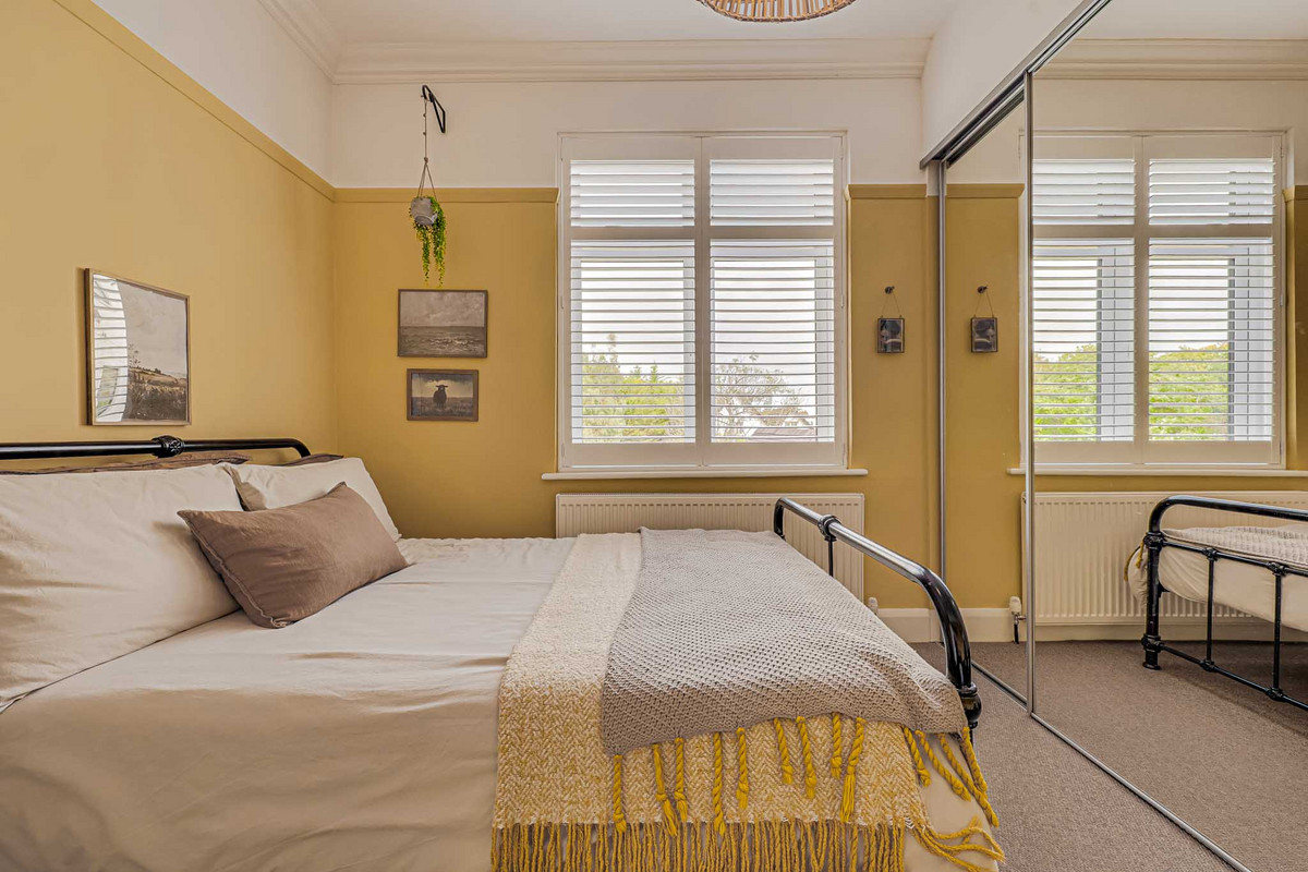 imperial-avenue-westcliff-on-sea-ss0-1