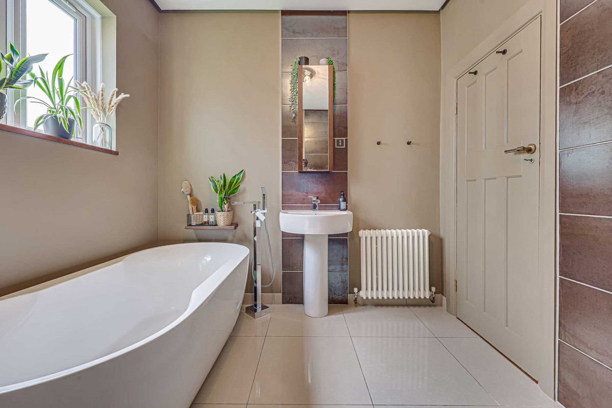 imperial-avenue-westcliff-on-sea-ss0-1