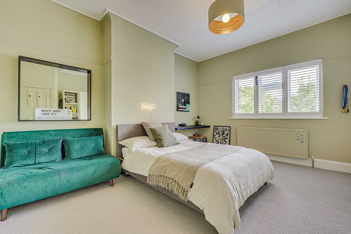 imperial-avenue-westcliff-on-sea-ss0-1
