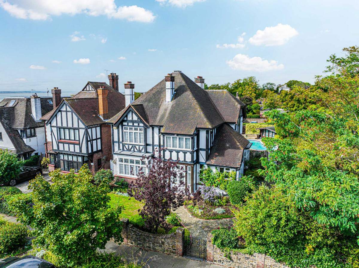 seymour-road-westcliff-on-sea-ss0-1