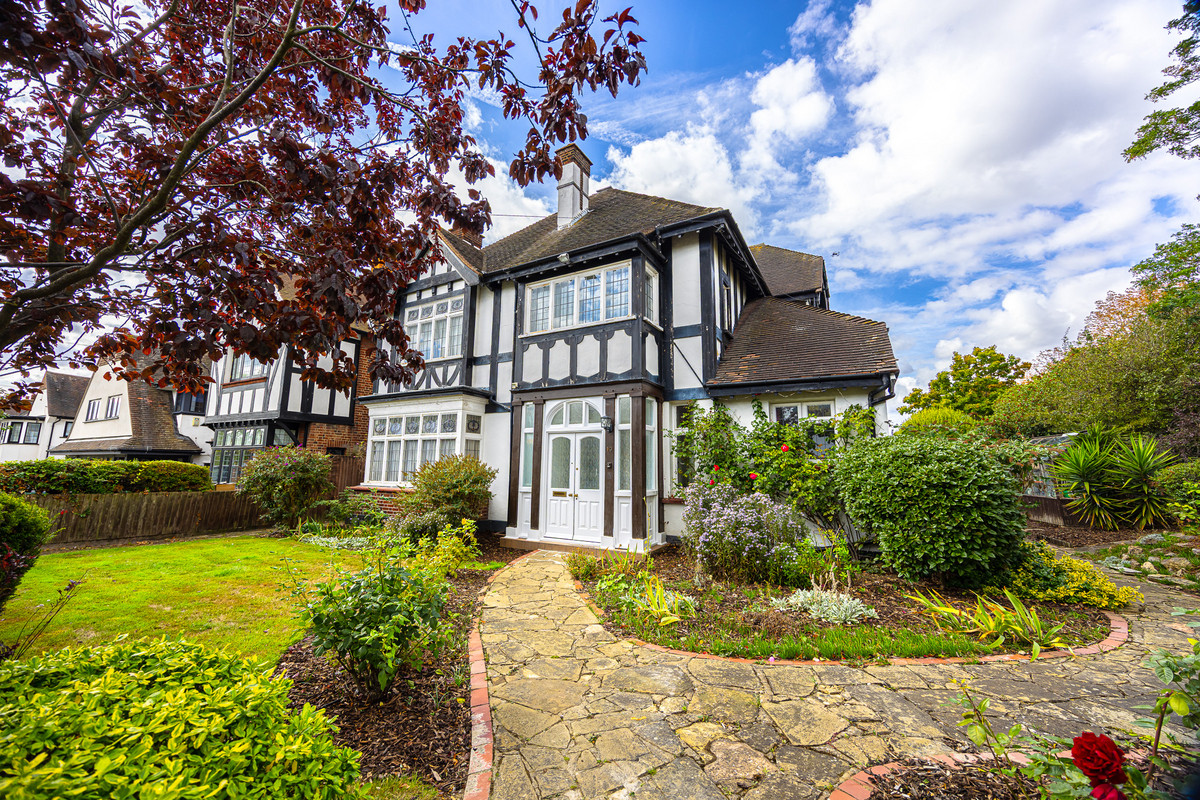 seymour-road-westcliff-on-sea-ss0-1
