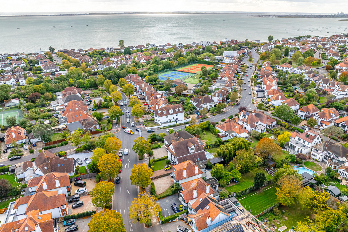 chalkwell-avenue-westcliff-on-sea-ss0
